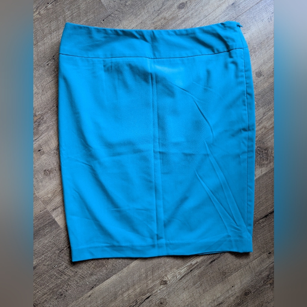 Liz Claiborne Turquoise Skirt